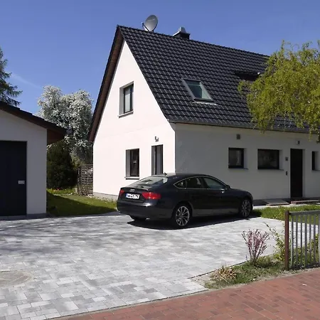 Utkiek An Der Mueritz Apartment
